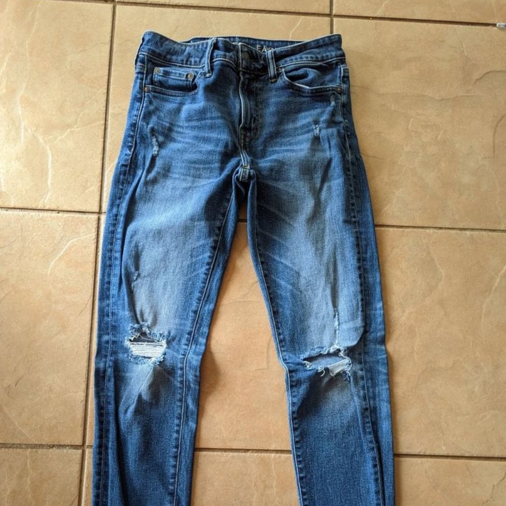 EUC Men's American Eagle Next Level Stretch Stacked Skinny Distressed Jeans 30